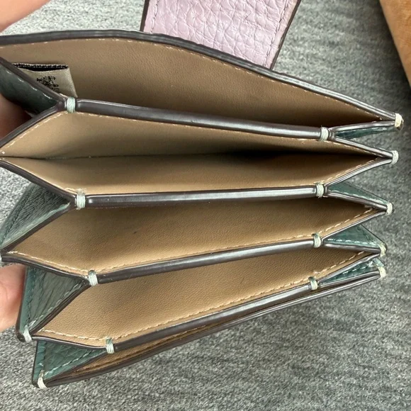 Coach Cream and Lavender Accordion Card Case In Colorblock CA765 - Picture 8 of 14